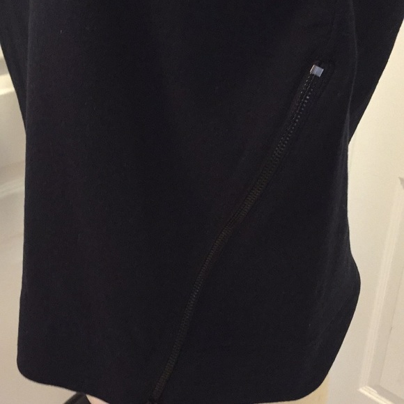 DKNY Logo Women’s Sweatshirt with Zipper/New - Picture 2 of 6